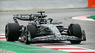 Das Sauber-Team steht vor seiner 30. Formel-1-Saison. 2022 setzt der Rennstall den C42 ein und führt eine 29 Jahre lange Formel-1-Tradition in Hinwil fort. In unserer Bilderserie blicken wir auf die zehn besten Boliden aus den Federn der Schweizer., Foto: LAT Images Das Sauber-Team steht vor seiner 30. Formel-1-Saison. 2022 setzt der Rennstall den C42 ein und führt eine 29 Jahre lange Formel-1-Tradition in Hinwil fort. In unserer Bilderserie blicken wir auf die zehn besten Boliden aus den Federn der Schweizer., Foto: LAT Images