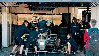 Formel E: Mercedes kassiert deftige Geldstrafe für Pass-Verstoß Formel E: Mercedes kassiert deftige Geldstrafe für Pass-Verstoß