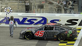 Kurt Busch holt ersten Saisonsieg Kurt Busch holt ersten Saisonsieg