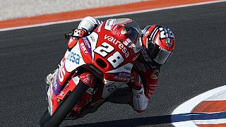 Moto3 Valencia- Guevara ringt Öncü auf der Ziellinie nieder!
