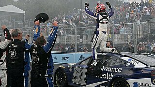 NASCAR Chicago: Debütant van Gisbergen gewinnt spektakulär 