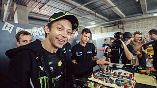 Valentino Rossi verrät: So bastelte er das BMW-Superteam für 24h Spa zusammen Valentino Rossi verrät: So bastelte er das BMW-Superteam für 24h Spa zusammen