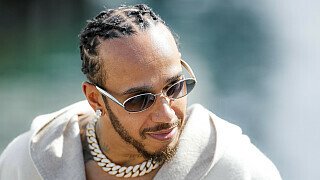 Formel 1: Bilder von Sir Lewis Hamilton und seinen Outfits 2025