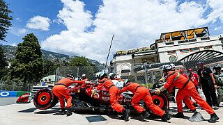 Hamilton crasht, Leclerc P1