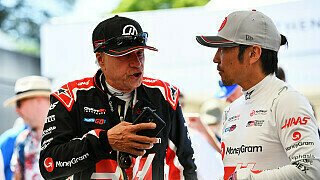Haas-Teambosse feiern F1-Debüt Haas-Teambosse feiern F1-Debüt