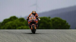 "Das war spektakulär!" - Nicolo Bulega beeindruckt beim MotoGP-Debüt in Portimao