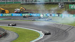 LIVE: Piastri crasht!