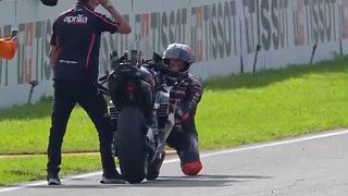 Bezz macht der Aprilia einen Antrag