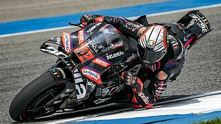 Bezz dominiert, Defekt bei Marquez!