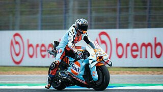 Raul Fernandez holt unter Schmerzen MotoGP-Warm-Up-Bestzeit in Thailand
