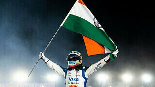 Lindblad fährt Vettels RB8