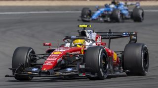 Hamilton entreißt Antonelli Pole Hamilton entreißt Antonelli Pole