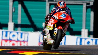 Moto2 am Sachsenring: Ivan Ortola hält Dani Holgado stand - David Alonso mit Highsider