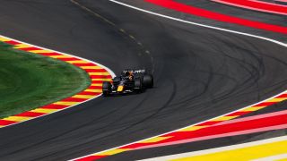 Verstappen mit altem Flügel vorn Verstappen mit altem Flügel vorn