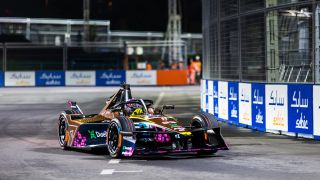Formel E Tokio: Spätes Drama um Rennsieg bei Porsche-Albtraum im Titelrennen