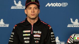 "Werde leiden!" - Marco Bezzecchi kämpft am MotoGP-Wochenende in Aragon weiter mit Verletzung "Werde leiden!" - Marco Bezzecchi kämpft am MotoGP-Wochenende in Aragon weiter mit Verletzung