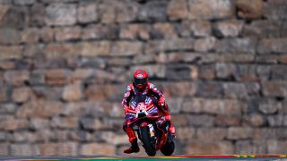 Marc Marquez führt FP1 an