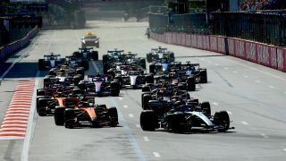 Russell rettet Sieg vor Verstappen Russell rettet Sieg vor Verstappen