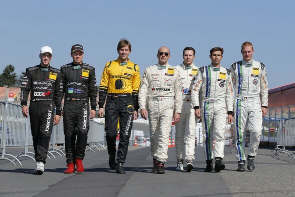Die sieben Meisterschaftskandidaten - Foto: ADAC GT Masters