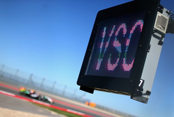 Die FIA testete das virtuelle Safetycar - Foto: Red Bull