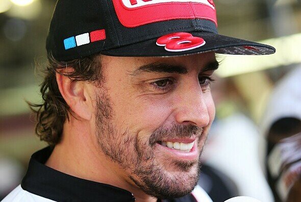 Fernando Alonso: Kann er nach zwei Le-Mans-Siegen auch im Simulator an der Sarthe gewinnen? - Foto: Toyota