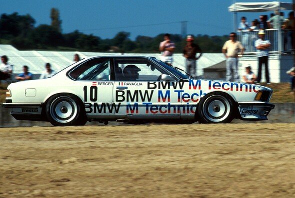 Roberto Ravaglia und Gerhard Berger 1986 beim gemeinsamen Rennen im 6er BMW - Foto: LAT Images
