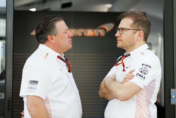Zak Brown und Andreas Seidl sehen harte, aber unabdingbare Anpassungen in der Formel 1 - Foto: LAT Images