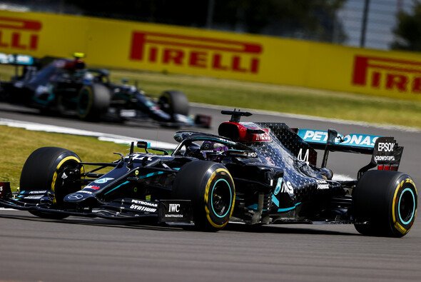 Lewis Hamilton konnte den Großbritannien GP 2020 auf trockener Fahrbahn für sich entscheiden - Foto: LAT Images