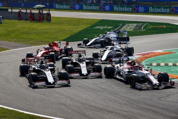 In Monza sah die Spitze des Formel-1-Feldes beim Restart mit AlphaTauri, Alfa und McLaren hinter Lewis Hamilton ungewöhnlich aus - Foto: LAT Images