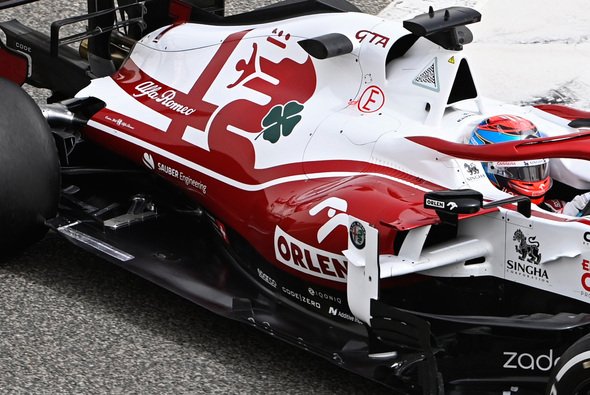 Die Marke Alfa Romeo bleibt in der Formel 1 - zumindest vorerst - Foto: LAT Images