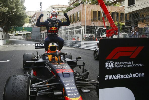 König von Monaco: Verstappen siegte im Fürstentum - Foto: LAT Images