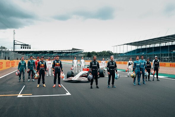 Launch mit Fahrern in Silverstone - Foto: F1