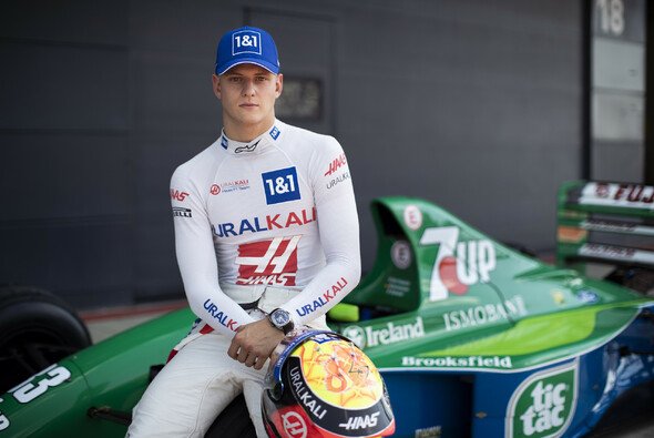 30 Jahre nach Michael Schumachers F1-Debüt in Spa will nun auch Mick in den Ardennen angreifen - Foto: Haas