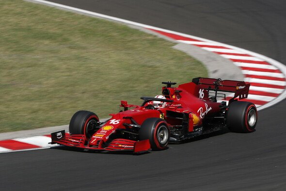 Kein Reifenfresser mehr? Ferrari löste laut eigenen Angaben die Probleme des SF21 im Long Run. - Foto: LAT Images
