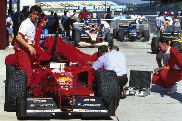 Ferrari drehte 1999 in Malaysia die Disqualifikation - Foto: LAT Images