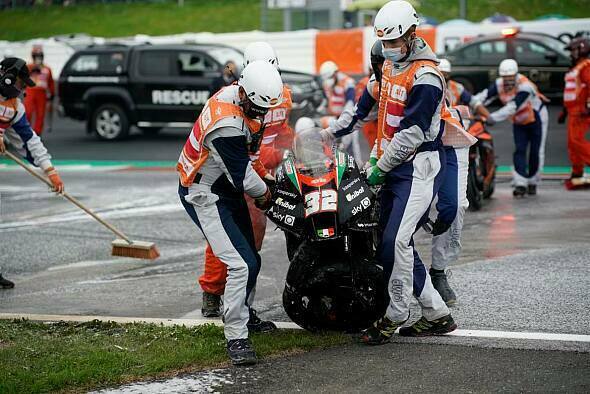 So sah Lorenzo Savadoris Aprilia nach dem Crash aus - Foto: gp-photo.de/Ronny Lekl