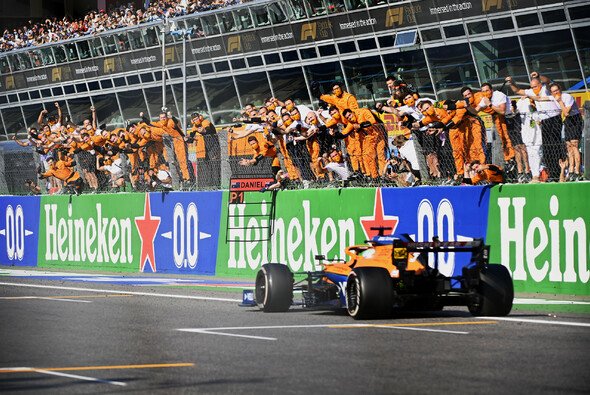Ricciardo sicherte McLaren den ersten Sieg seit Jenson Button in Brasilien 2012 - Foto: LAT Images