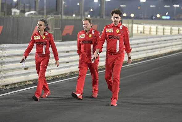Auf dem Weg zurück an die Spitze? Die Ferrari-Teamführung blickt positiv auf die abgelaufene Formel-1-Saison zurück. - Foto: LAT Images