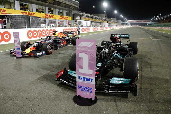 Lewis Hamilton konnte in der Weltmeisterschaft jüngst viel Boden auf Max Verstappen gutmachen - Foto: LAT Images