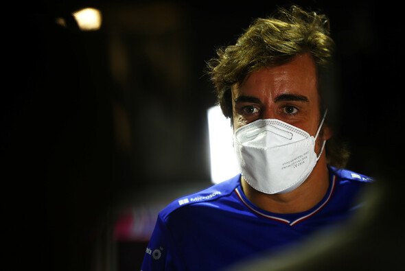 Fernando Alonso kritisierte die Rennleitung sowie die jeweiligen Entscheidungen der Stewards bereits häufiger - Foto: LAT Images
