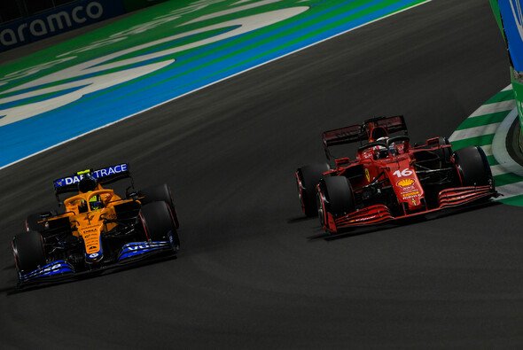 Kommt McLaren noch an Ferrari vorbei? - Foto: LAT Images
