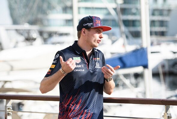 Max Verstappen teilte in Abu Dhabi gegen Hamilton und Mercedes aus - Foto: LAT Images