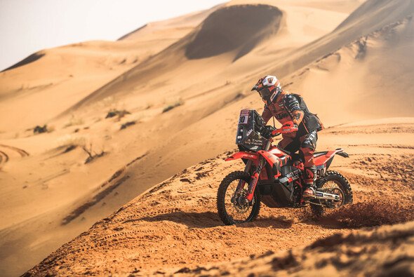 Danilo Petrucci beeindruckt bei der Rallye Dakar - Foto: Red Bull