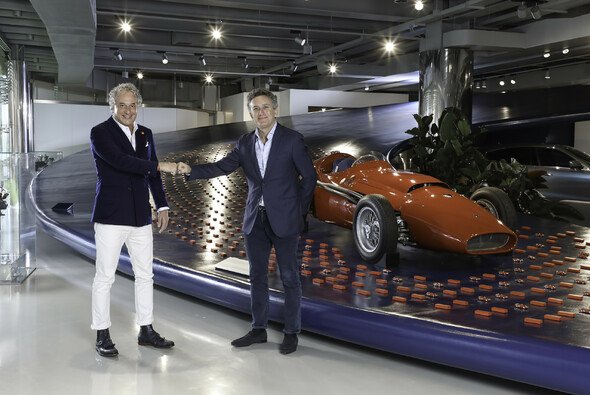 Maserati-CEO Davide Grosso mit Formel-E-Boss Alejandro Agag - Foto: Formel E