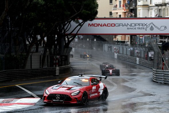 Das Start-Prozedere in Monaco wird nach dem F1-Rennen hinterfragt - Foto: LAT Images