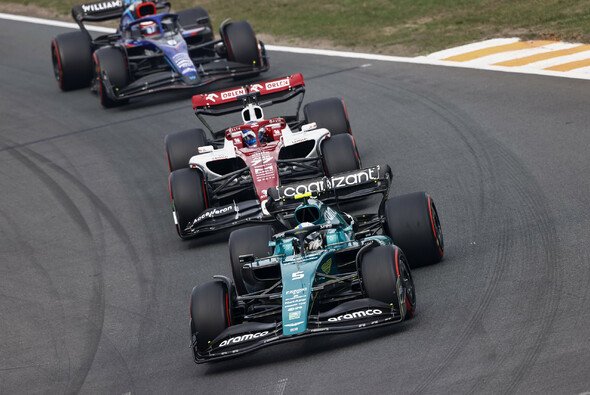 Für Sebastian Vettel haben die Formel-1-Regeln 2022 nicht den gewünschten Effekt erzielt - Foto: LAT Images