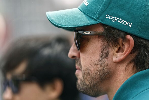 Fernando Alonso hat keine guten Erinnerungen an Honda-Motoren - Foto: LAT Images