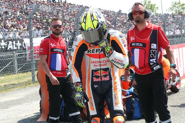 Joan Mir befindet sich in einer tiefen MotoGP-Krise - Foto: LAT Images