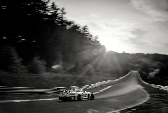 Ein Sportwart ist am Rande des 24h-Rennen Nürburgring verstorben - Foto: 24h NBR - Gruppe C Photography