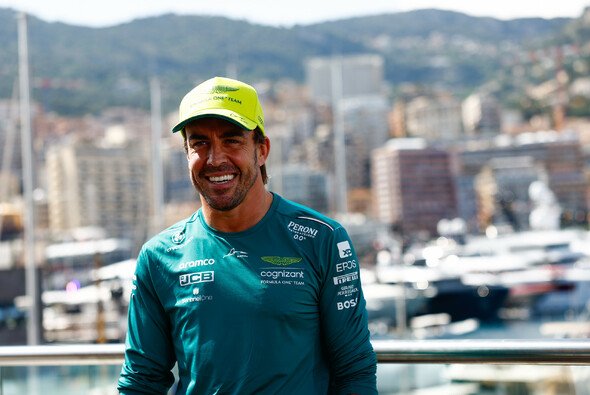 Fernando Alonso glaubt an seine Siegchance in Monaco - Foto: LAT Images